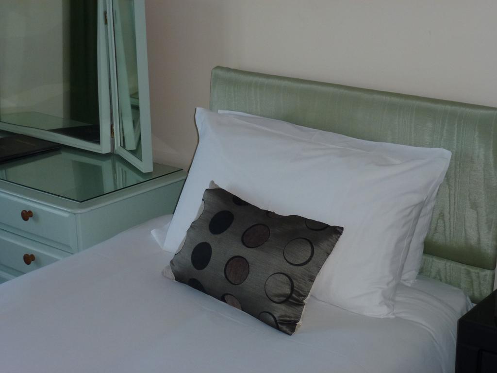 Royal Hotel (Adults Only) Eastbourne Exteriör bild